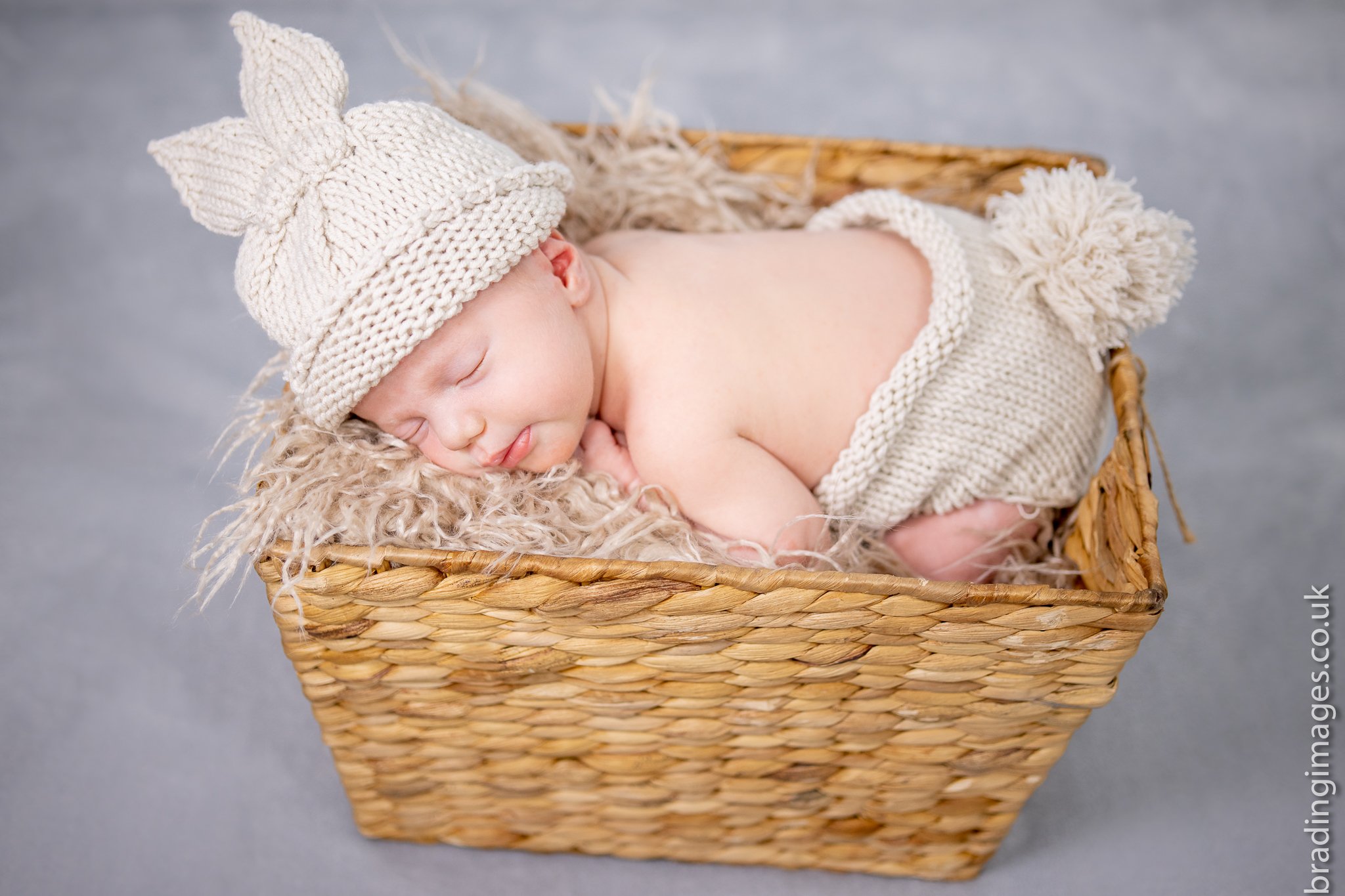 Baby - Newborn - Up to 2 weeks old - Image 2